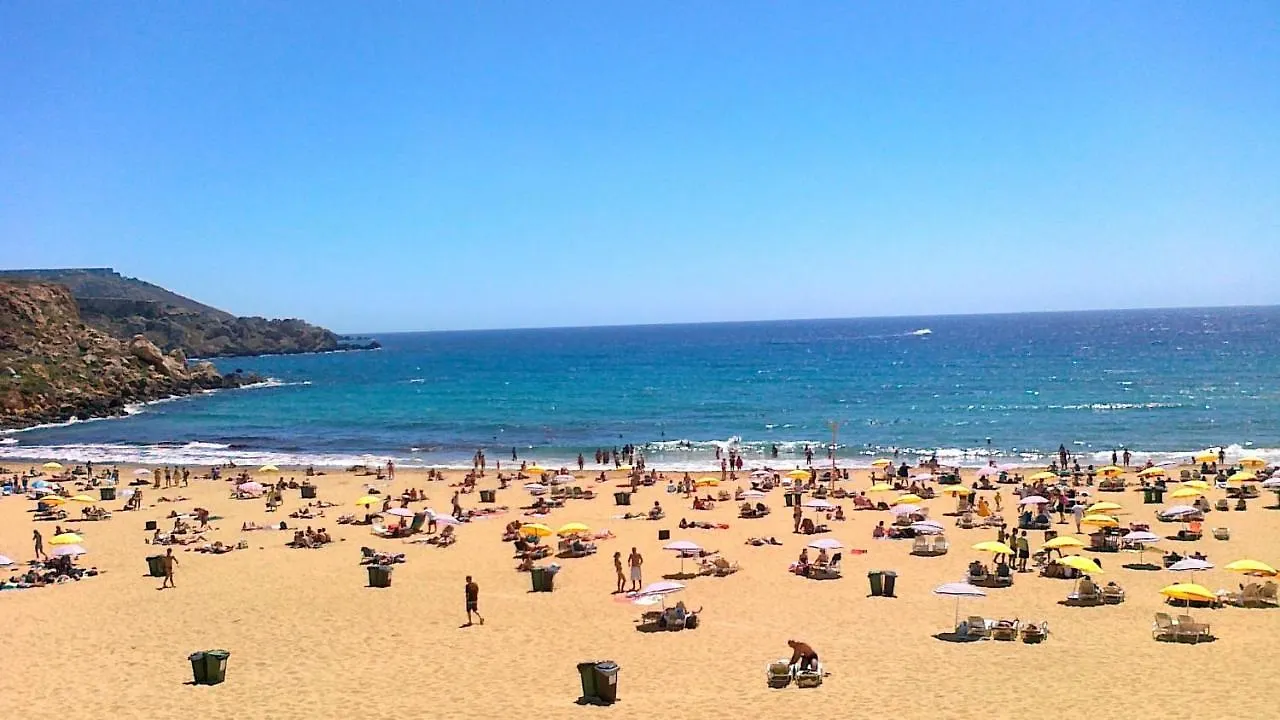 Stylish 2Br Apartment In Central St Julians Saint Julian's マルタ