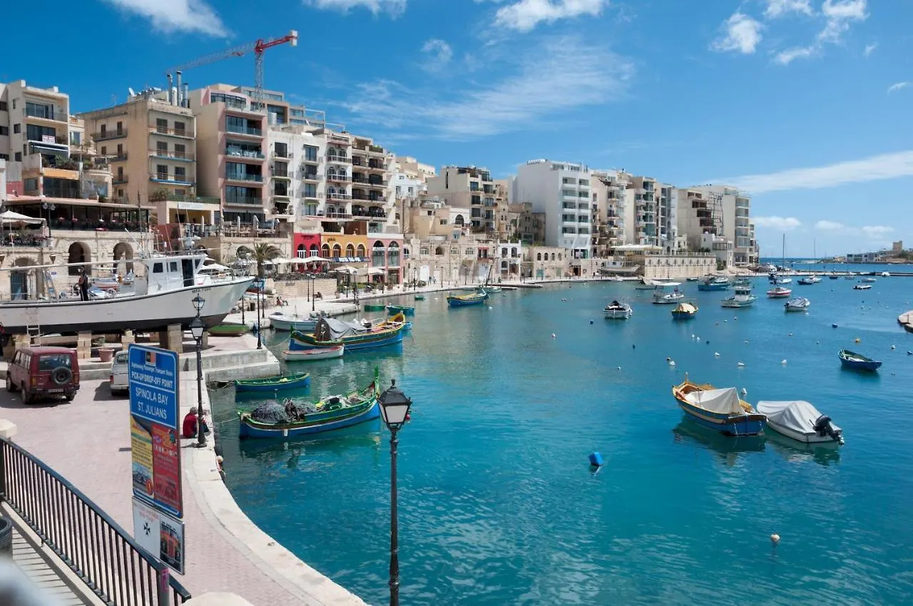 Stylish 2Br Apartment In Central St Julians Saint Julian's