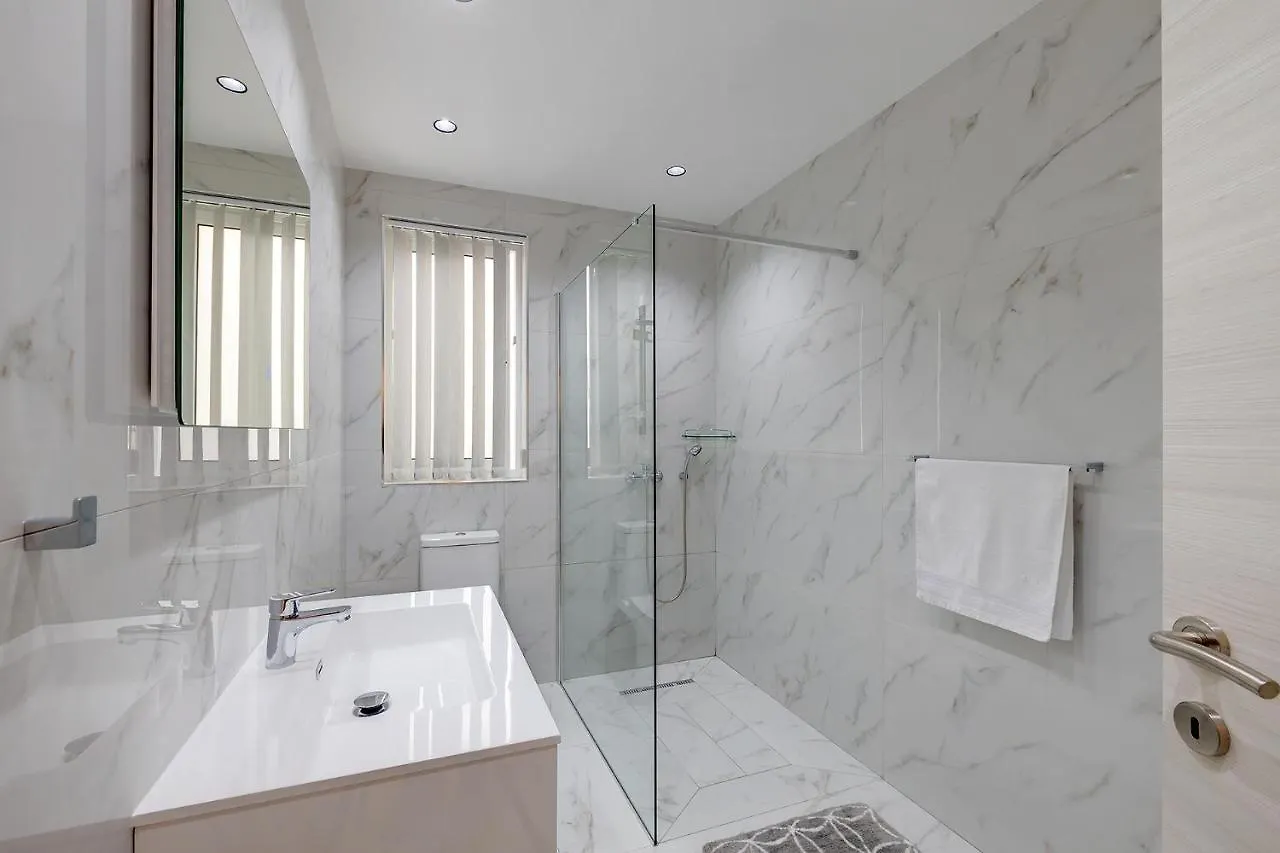 Stylish 2Br Apartment In Central St Julians Saint Julian's