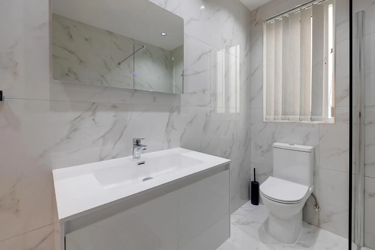 Stylish 2Br Apartment In Central St Julians Saint Julian's Malta
